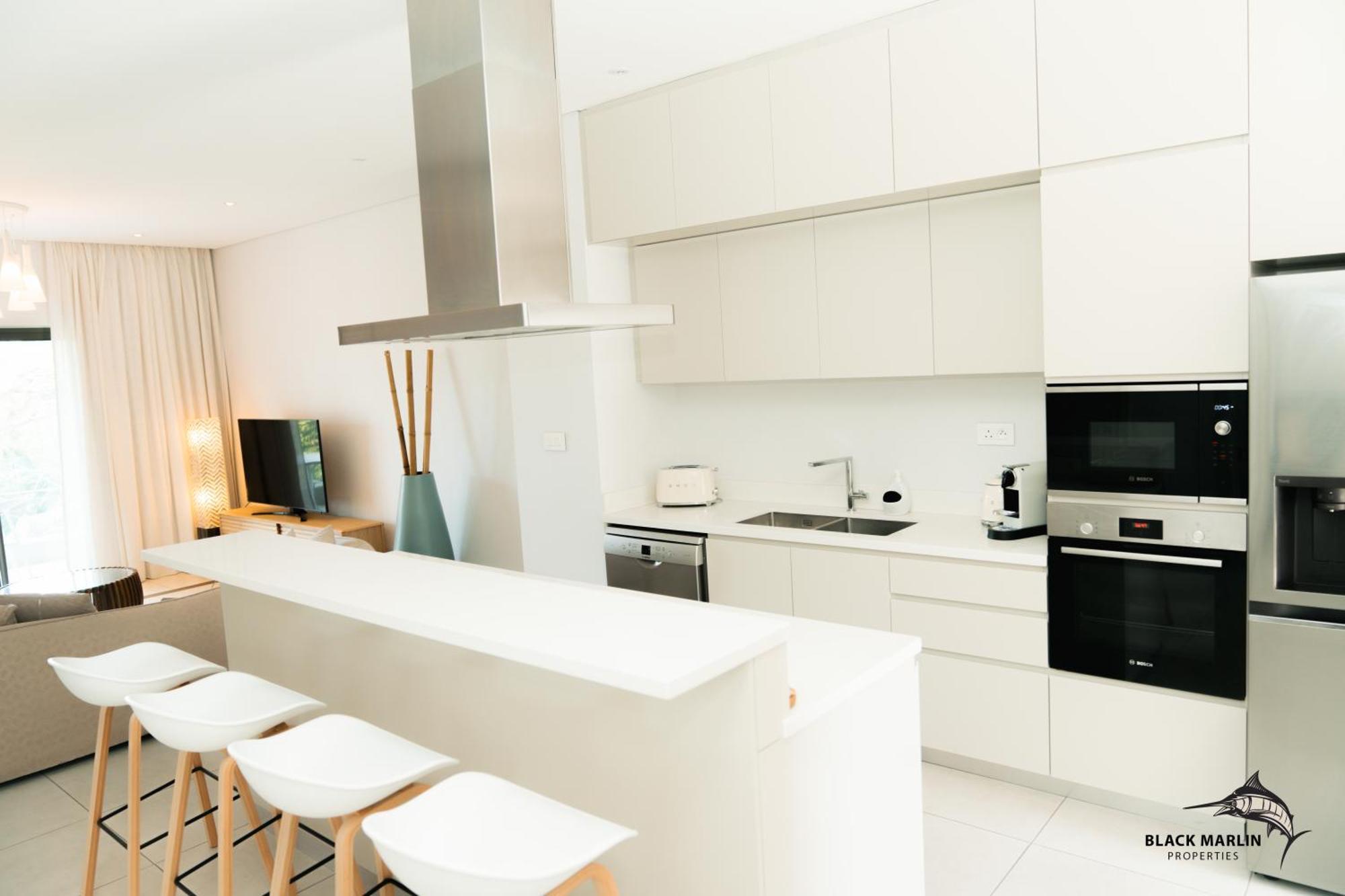 Black Marlin Apartments Pereybere Beach Exterior foto